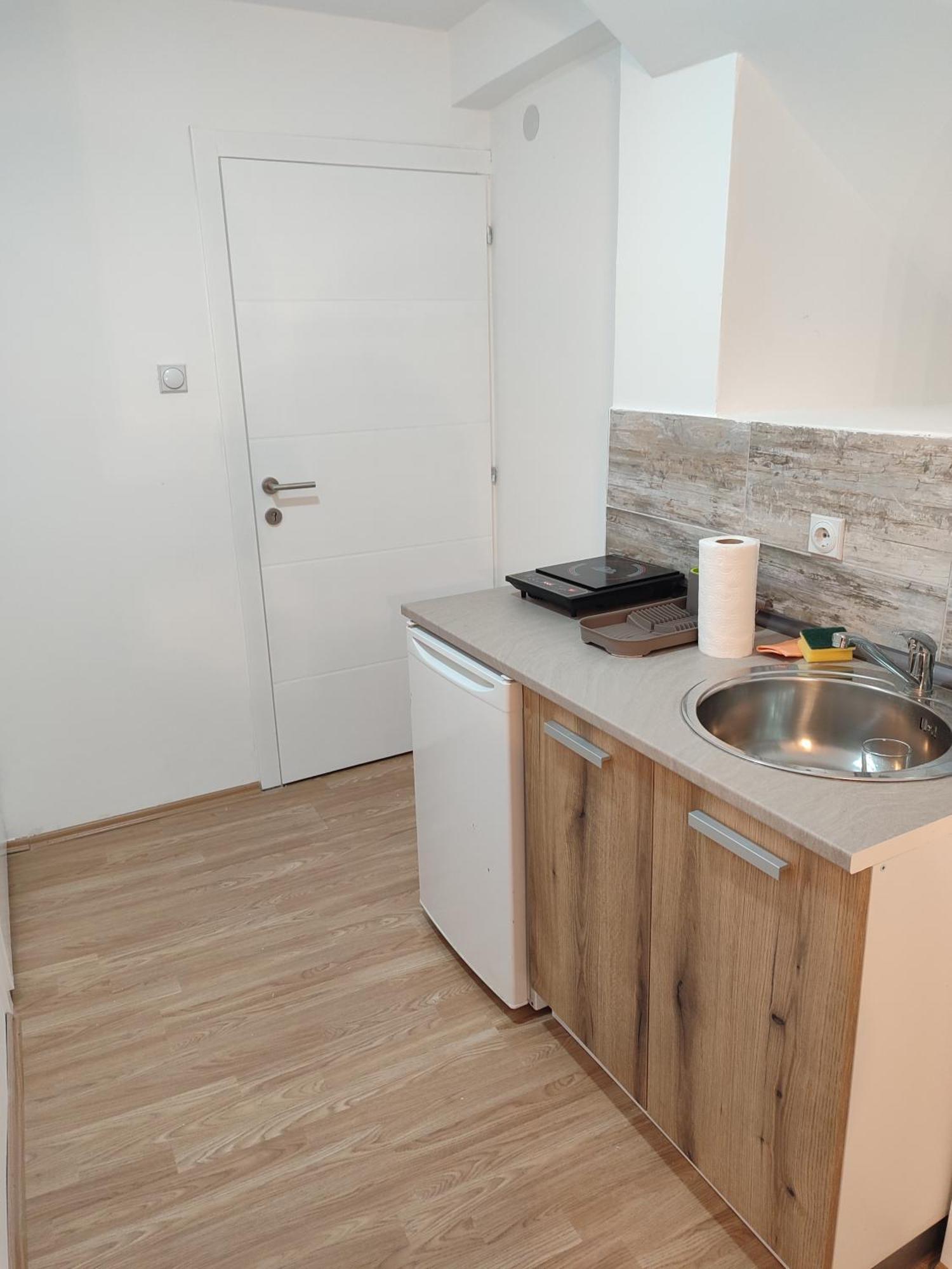 Apartmani Hub Nisz Zewnętrze zdjęcie